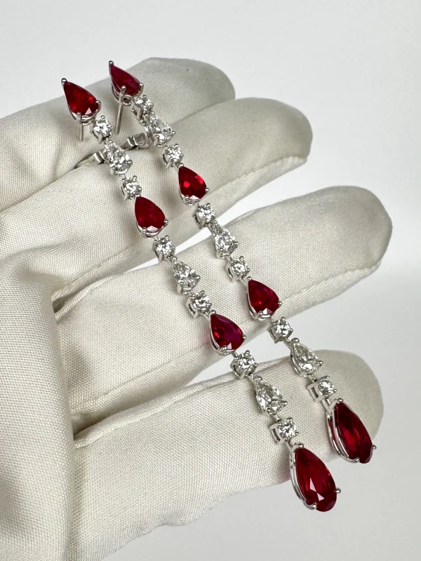 Graff STRAND RUBY AND DIAMONDS EARRINGS GE20329 5