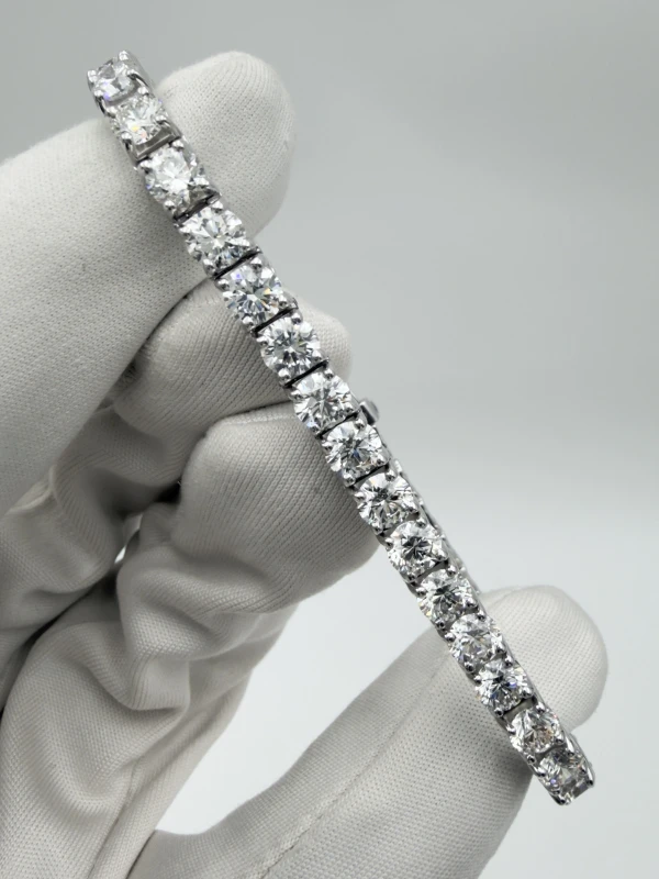 GRAFF Round Diamond Bracelet 16 36ct. 16 36ct. 2