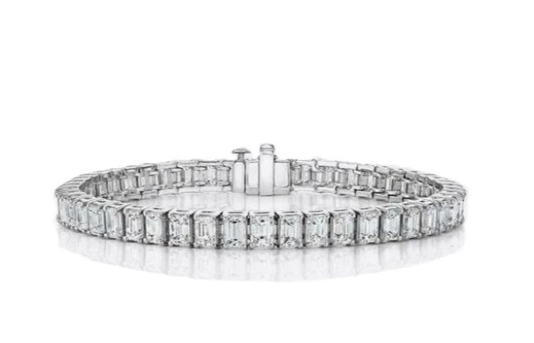 CLASSIC EMERALD DIAMOND BRACELET 14.71 CT