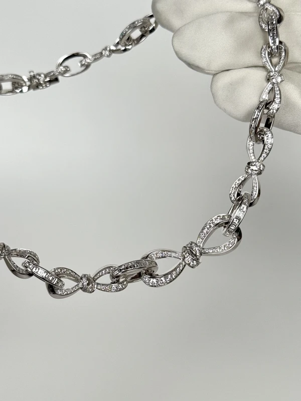 GRAFF Tilda's Bow Diamond Link Necklace RGN975 7
