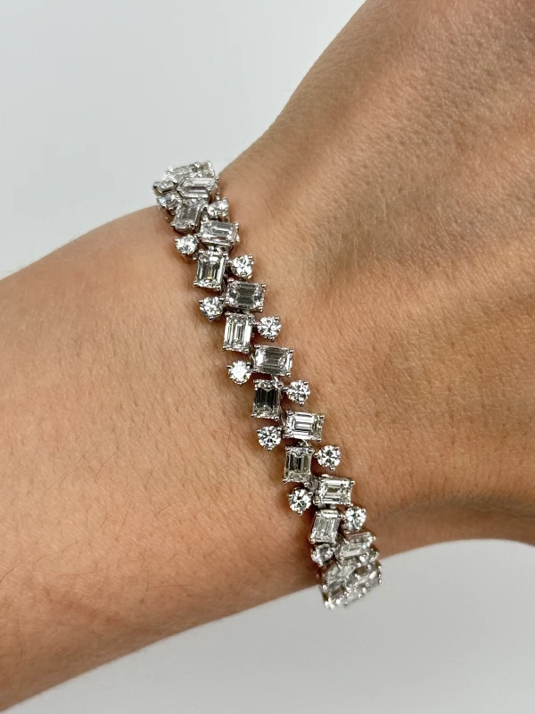 GRAFF White Emerald Cut And Round Diamond Bracelet 16.05 CT RGB583 5