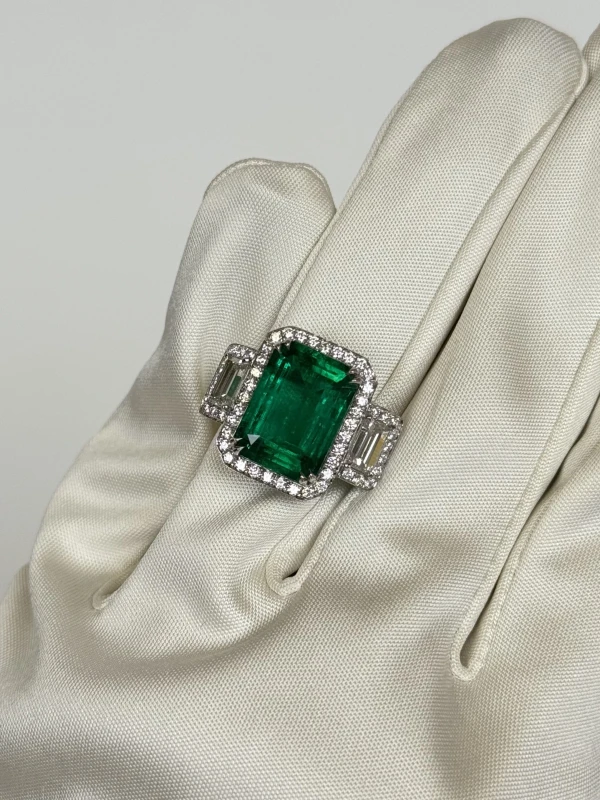 No name COLOMBIAU EMERALD (GIA) 1618EMERALD 6