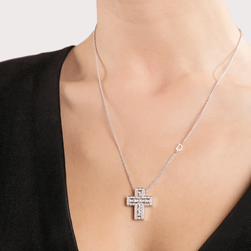 DAMIANI WHITE GOLD AND DIAMOND CROSS 20083490 4