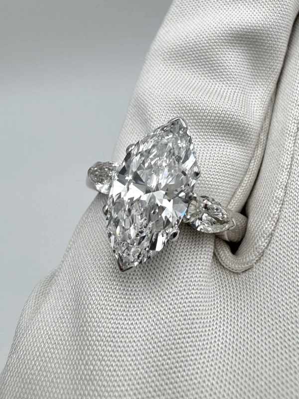 No name MARQUISE DIAMOND 4.60 CT G/SI2 RING (SIZE 55) NN4.60 CT G/SI2 4