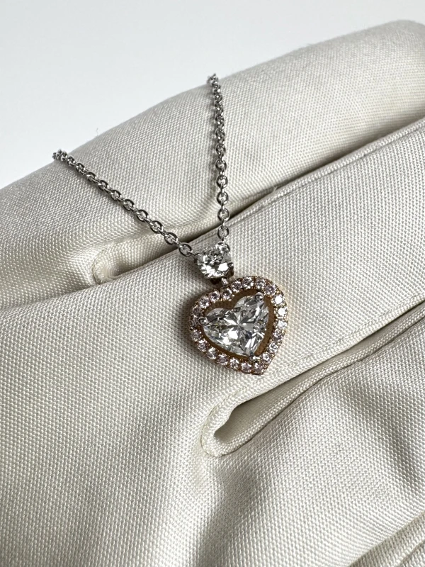 GRAFF HEART PENDANT 1.01ct G/VVS1 (GIA) GP 3