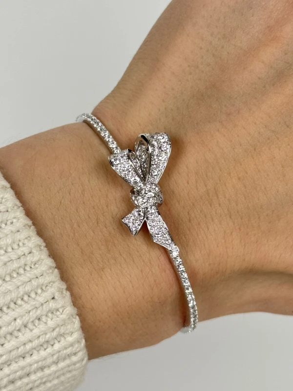 Graff TILDA’S BOW DIAMOND BANGLE BRACELET (SIZE 15.5) RGB551 5