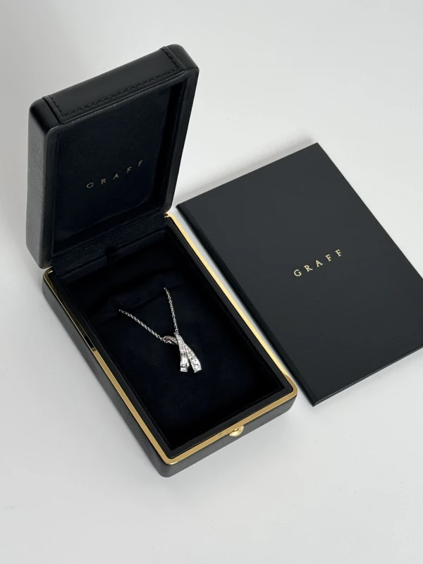 GRAFF KISS DIAMOND PENDANT 0.99 CT GP20070911 4