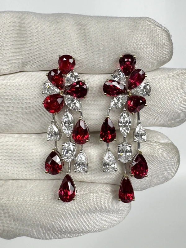 No name PEAR RUBY 5.56 CT "PIGEON'S BLOOD" MOZAMBIQUE & MIXCUT DIAMONDS 3.12 CT EARRINGS (GUILD) R5.56ct 4