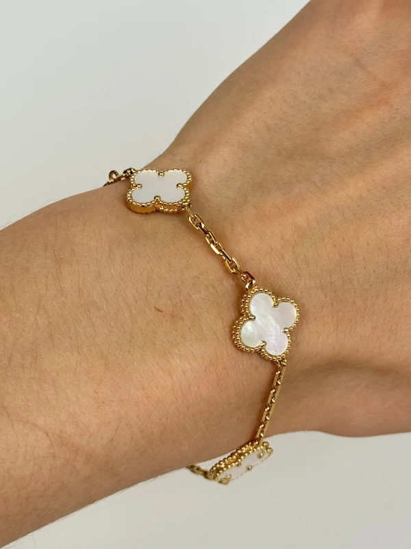 Van Cleef & Arpels. VINTAGE ALHAMBRA 5 MOTIFS MOTHER OF PEARL BRACELET VCARA41800 2