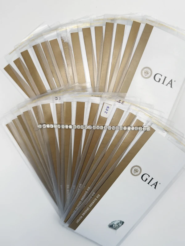 Earrings without a brand CUSHION DIAMOND 29.39 CT BRACELET (GIA) NN29.39 5