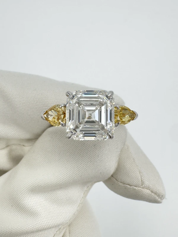 СЕРЬГИ NO NAME SQUARE EMERALD DIAMOND 4.60ct G/VVS2 RING (GIA) NN4.60ct G/VVS2 GIA 2