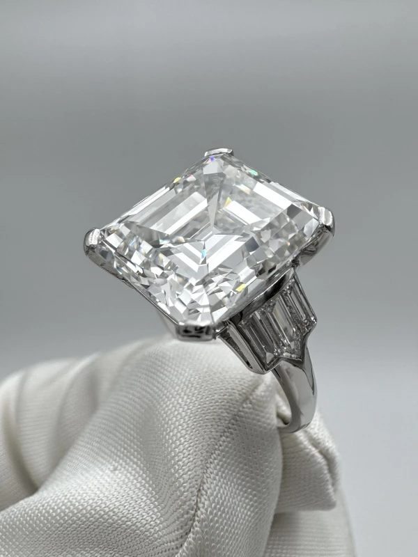 Earrings without a brand EMERALD DIAMOND 8.29 CT G/VS1 RING (SIZE 48) 1232-8.29CT 6