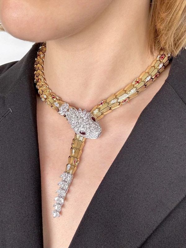 Bvlgari HIGH JEWELRY SERPENTI NECKLACE N2364 2