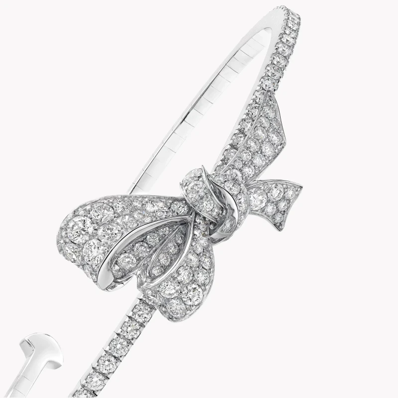 Graff TILDA’S BOW DIAMOND BANGLE BRACELET RGB551 3