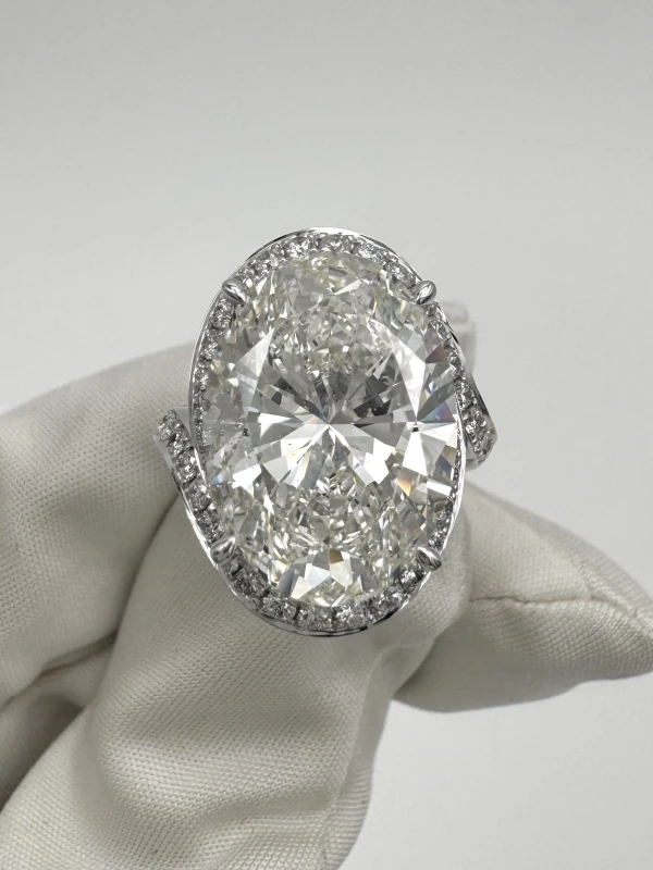 Earrings without a brand OVAL DIAMOND 10.02 CT H/SI1 RING (GIA) 737491 10.02 CT 2