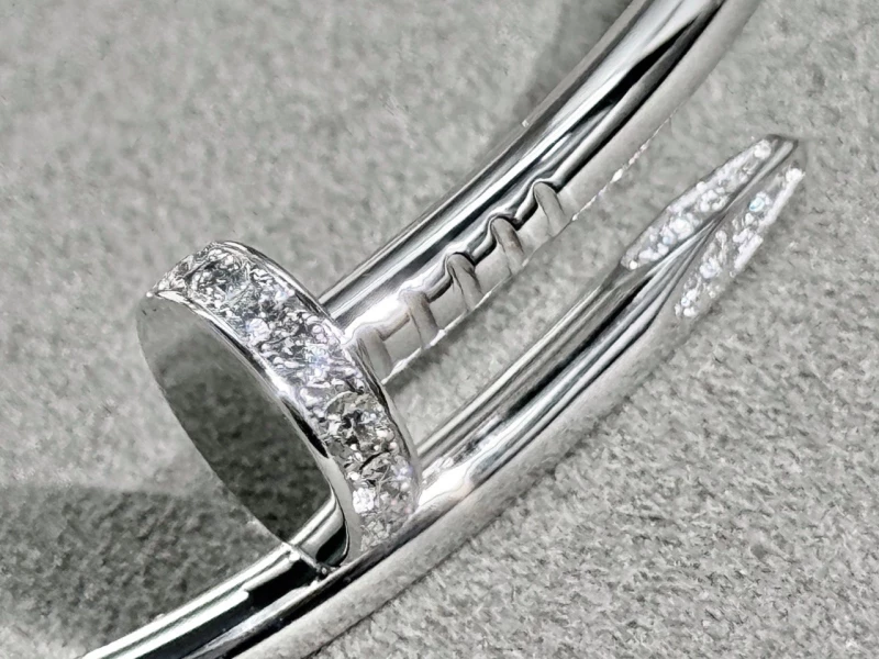 Cartier JUSTE UN CLOU BRACELET, DIAMONDS B6037917 4