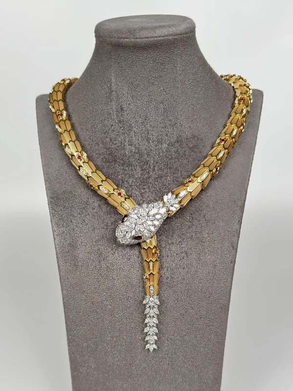 Bvlgari HIGH JEWELRY SERPENTI NECKLACE N2364 3