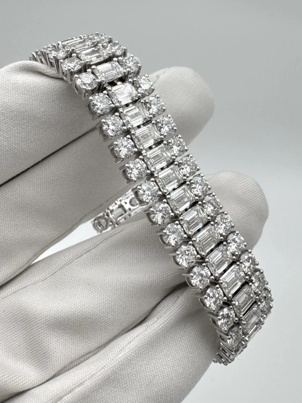 DeRosa EMERALD DIAMOND 20.37CT BRACELET (GIA) B203739 2