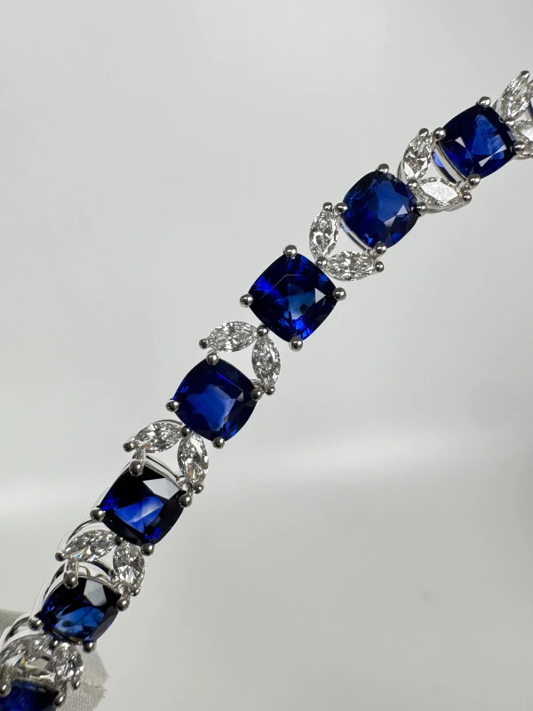 DeRosa Sapphire 44.59 ct Royal Blue - Intense Blue and Diamond 7.80 ct Necklace ( Bellerophon ) N198091 4