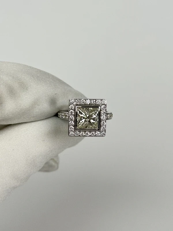 Earrings without a brand PRINCESS DIAMOND 2.10 CT K/VS2 RING (SIZE 53) NN2.10K 2