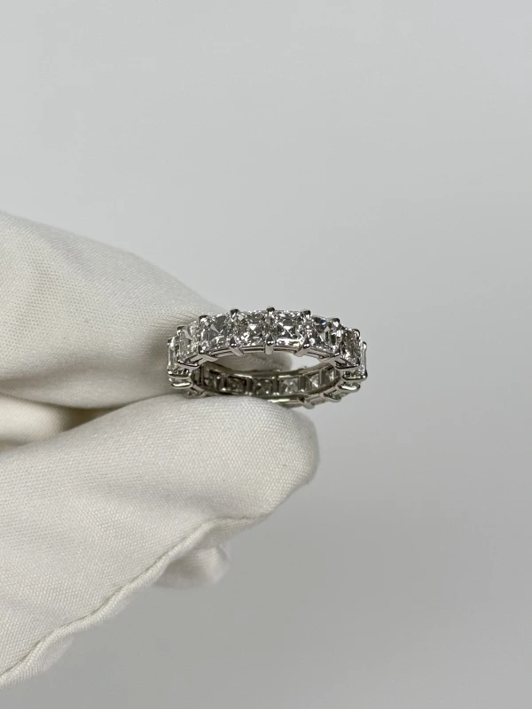 Graff EMERALD CUT DIAMOND 6.87 CT ETERNITY RING  (SIZE 54) GR6.87 2
