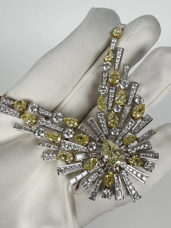Graff YELLOW AND WHITE DIAMOND 63.78 CT SET RGN330 5