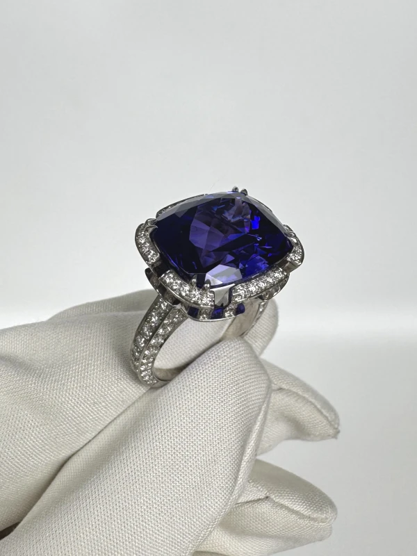 Tiffany & Co TANZANITE 13.18 CT PLATINUM RING (SIZE 52) TCO TANZANITE RING 13.18 3