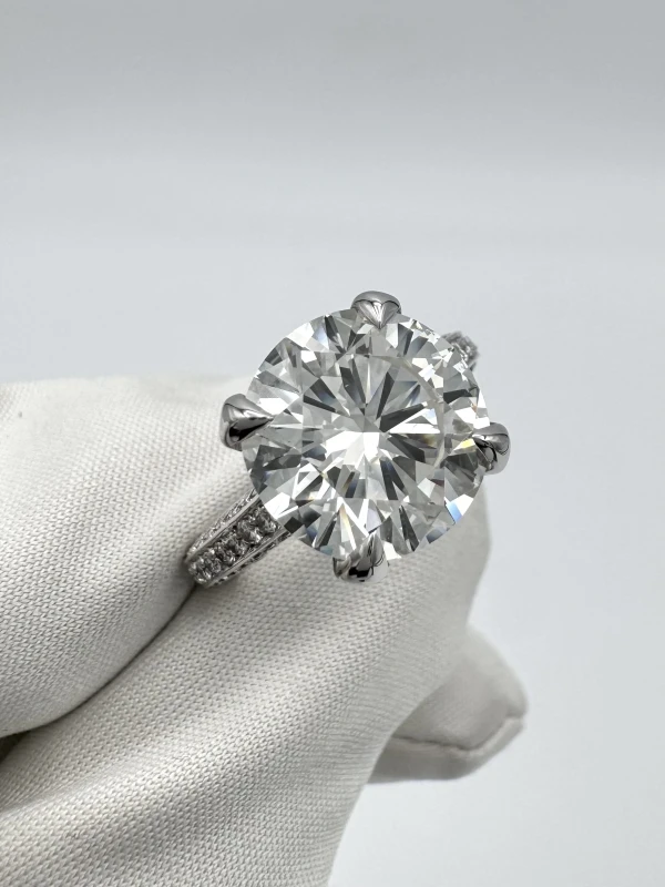 Earrings without a brand С БРИЛЛИАНТОМ 5.32 CT К/SI1 5.32 CT К/SI1 3