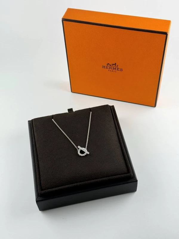 Hermès FINESSE PENDANT, WHITE GOLD H219310B 00 4