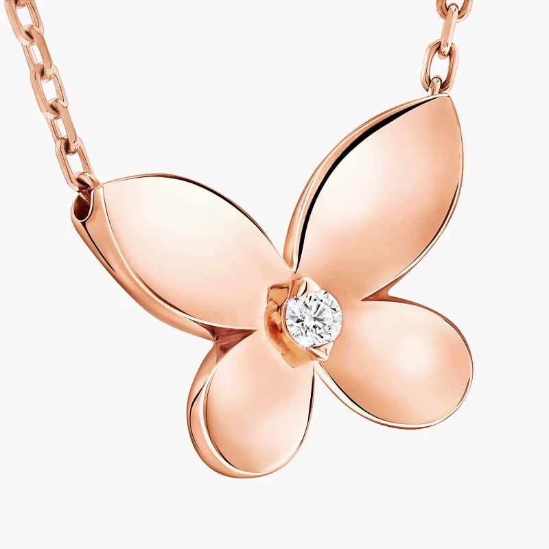 Graff Mini Butterfly Pendant RGP820 3