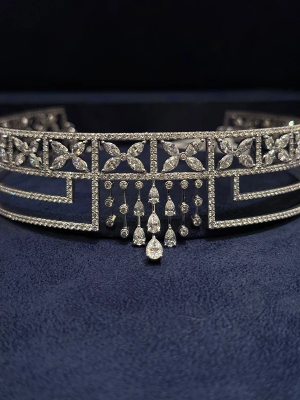 DeRosa Choker White Gold & Diamonds N82.740 3