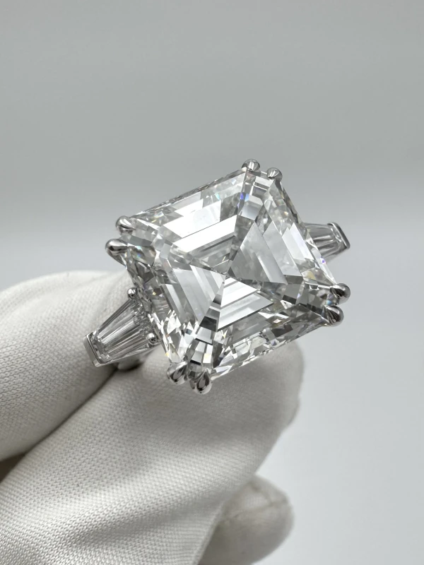 Earrings without a brand ASSCHER DIAMOND 10.01 CT H/VVS2 RING (SIZE 51) GIA NN10.01 CT H/VVS2 3
