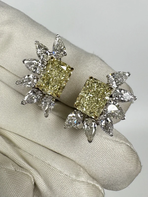No name RADIANT DIAMOND 3.01-3.04 CT W to X—Y to Z/VS1-VS2 EARRINGS (GIA) nn3.01-3.04 7