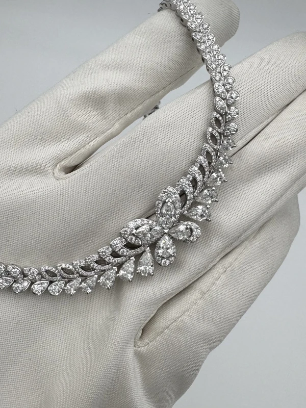 GRAFF Butterfly Diamond Necklace RGN948 7