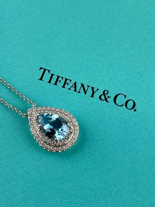 Tiffany & Co AQUAMARINE AND DIAMOND PENDANT  tiffany 2