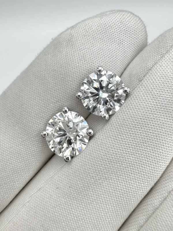 Earrings without a brand ROUND DIAMOND 2.01 - 2.02 CT D/VVS2 EARRING (GIA) EXEXEX NN2.01-2.02 5