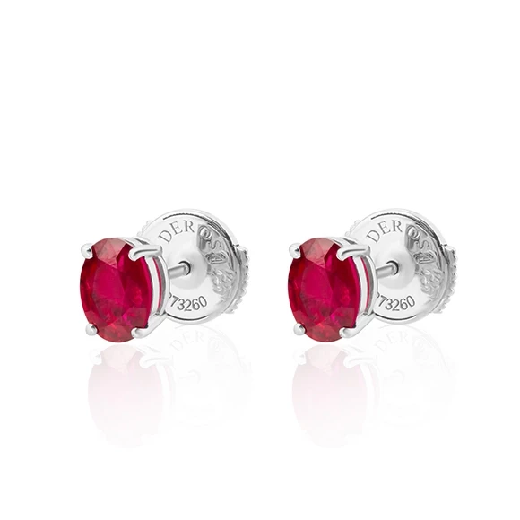 WHITE GOLD AND RUBY 2,6 ct intense red