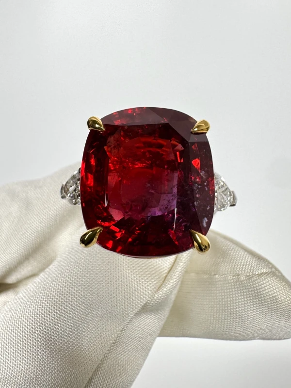 No name CUSHION RUBY 21.42 CT "VIVID RED" RING (GRS) RUBY 21.42 CT VIVID RED 3