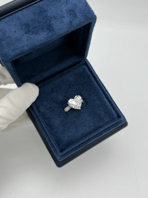 Earrings without a brand HEART DIAMOND 7.03 CT F/VS1 RING (GIA) NN7.03F/VS 6