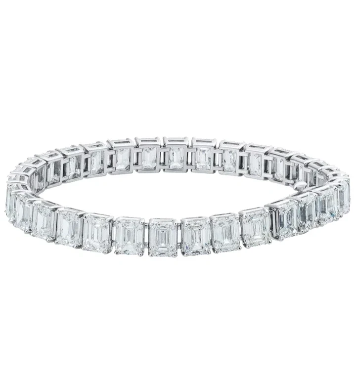 Earrings without a brand EMERALD DIAMOND 26.74 CT D-F/VVS1-VS1 BRACELET (SIZE 17) GIA NN26.74 1