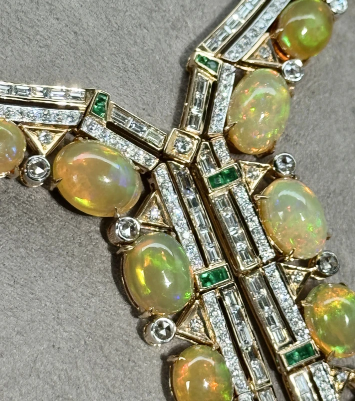 RalfDiamonds OPAL, DIAMONDS & EMERALDS NECKLACE RDwhiteopalescence 5