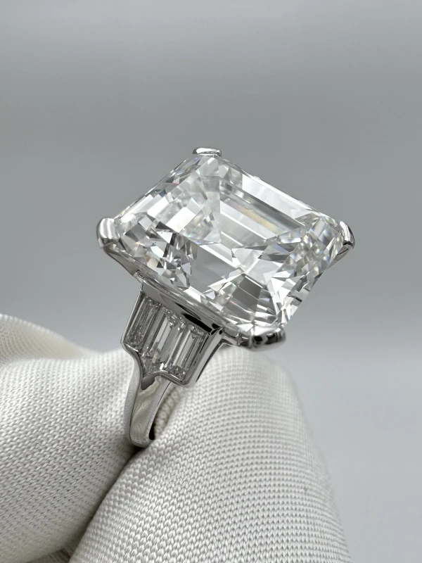 Earrings without a brand EMERALD DIAMOND 8.29 CT G/VS1 RING (SIZE 48) 1232-8.29CT 4