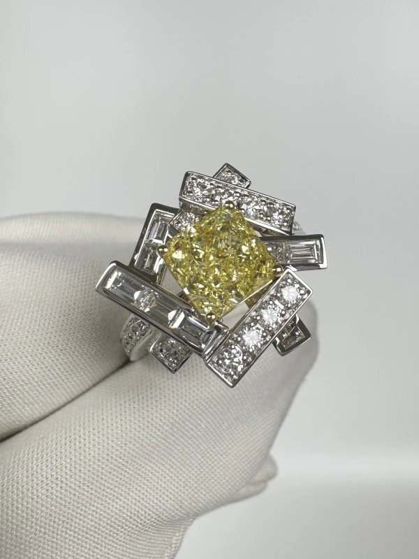 Graff Threads Yellow and White Diamond Ring (GIA) RGR827 3