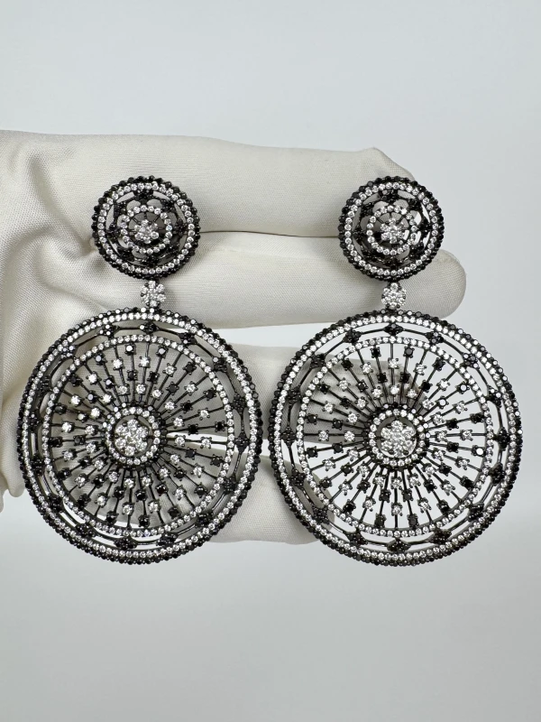 Jacob & Co LIMITED EDITION BLACK&WHITE DIAMONDS EARRINGS JCO980 3