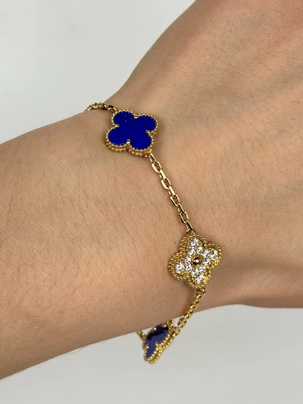 Van Cleef & Arpels. VINTAGE ALHAMBRA PARIS BRACELET (LIMITED) VCARP2LN00 6