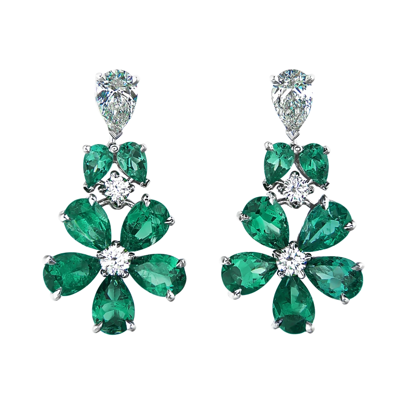 HIGH JEWELLERY EMERALD & DIAMONDS EARRINGS