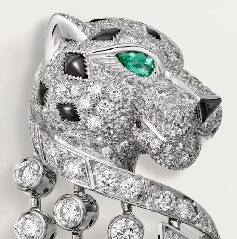 Cartier Panthère de Cartier earrings, large model, paved H8000656 3