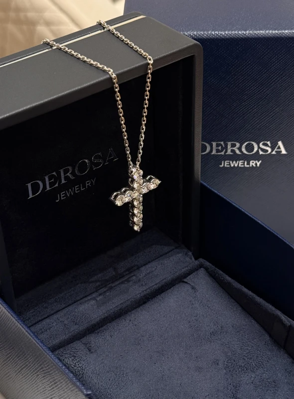 DeRosa CROSS PENDANT 3.32 CT G-H/VVS-VS GIA C885058 4