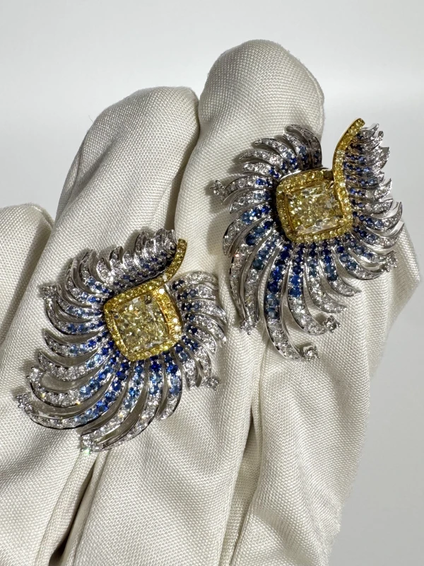 Earrings without a brand CUSHION DIAMONDS 1.53-1.66 CT FANCY YELLOW/VS NN1.53-1.66 CT FY/VS 5