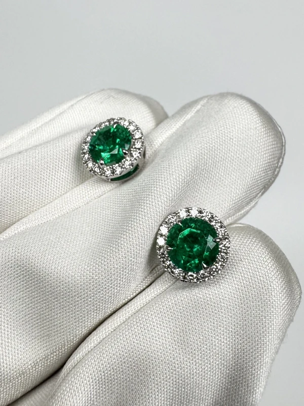 DeRosa EMERALD EARRINGS 0.96 - 0.89 CT VIVID TO INTENSE GREEN E447182 4